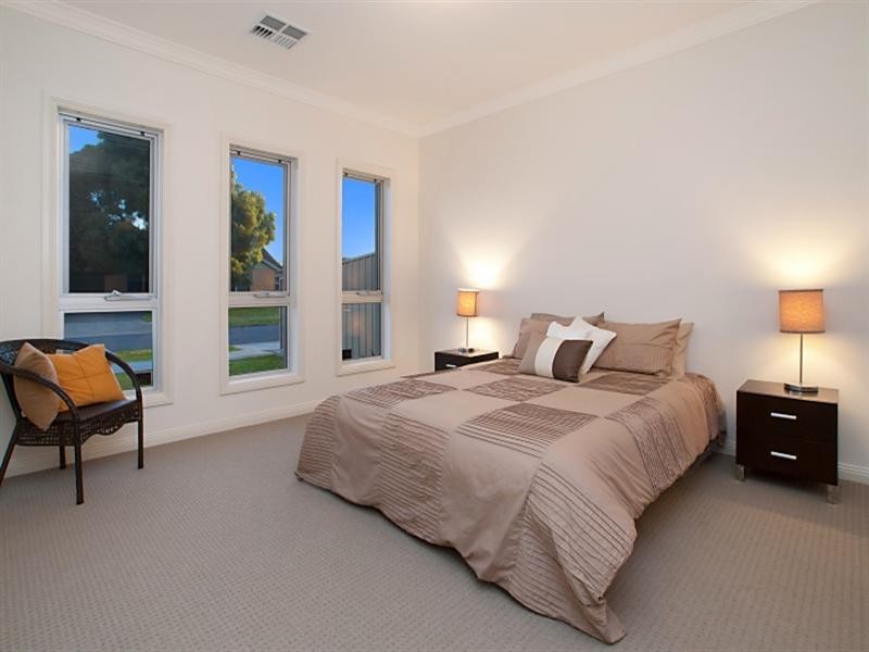 10 Centenary Avenue, Findon SA 5023