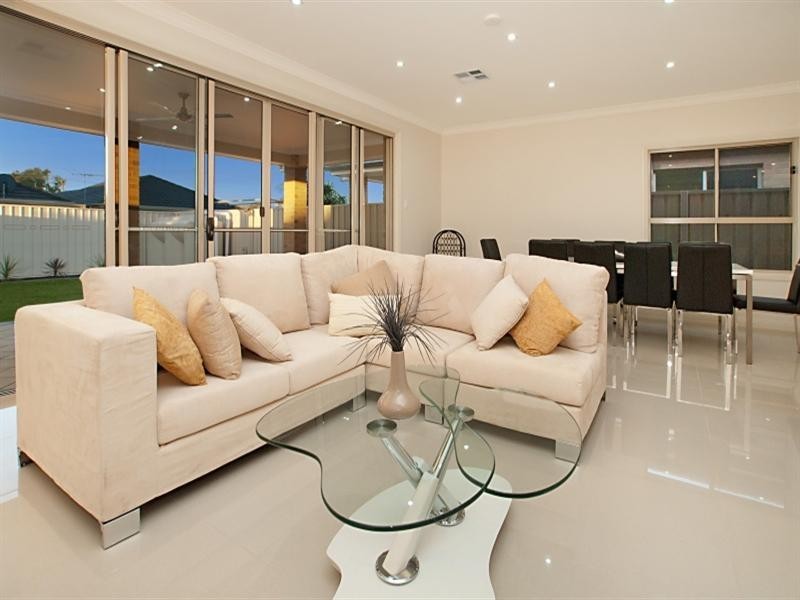 10 Centenary Avenue, Findon SA 5023