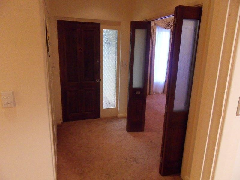 10 Branson Avenue, Clearview SA 5085