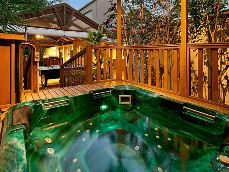 17 Landal Boulevard, Redwood Park SA 5097