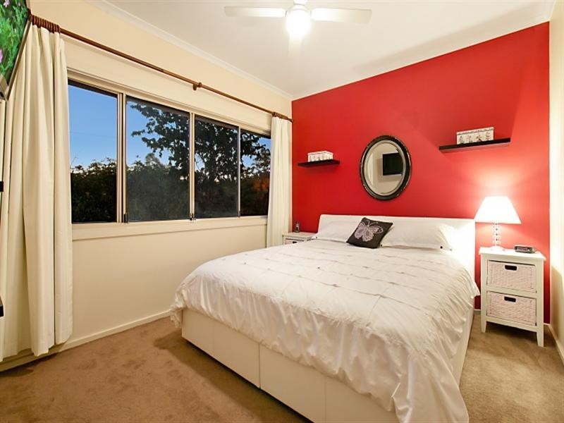 17 Landal Boulevard, Redwood Park SA 5097