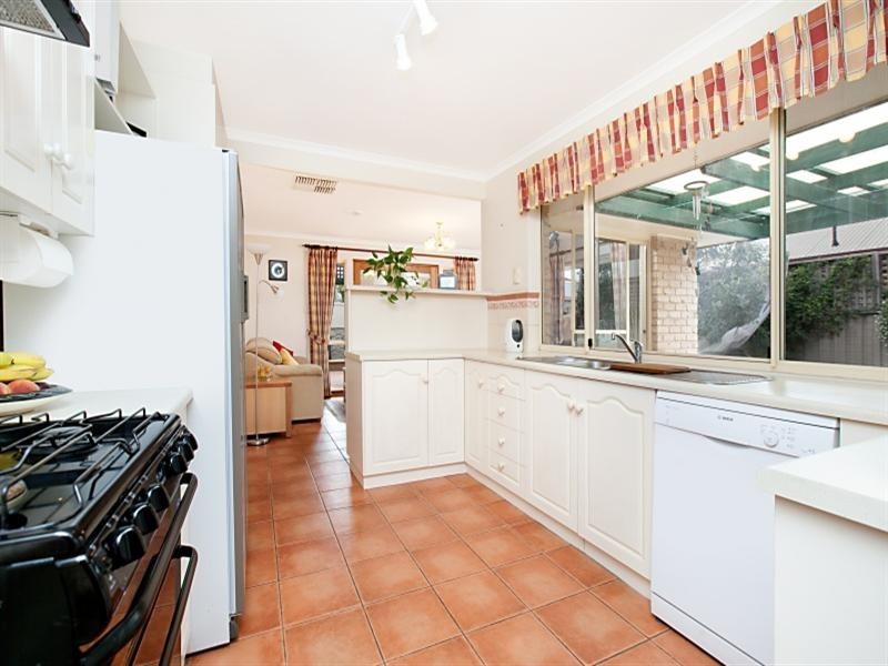 3 Thorngate Court, Oakden SA 5086