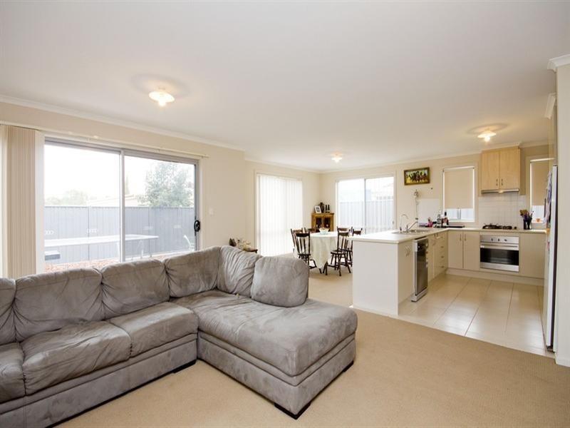 1 Mallee Court, Munno Para West SA 5115