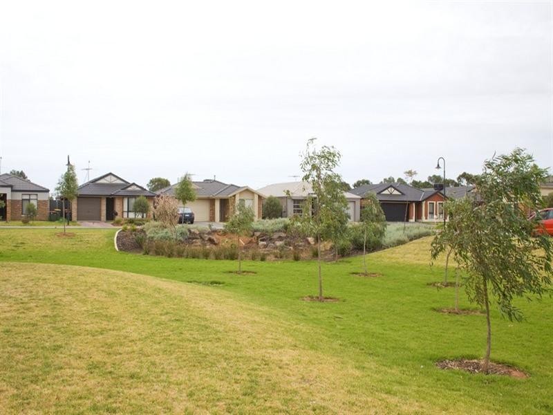 1 Mallee Court, Munno Para West SA 5115