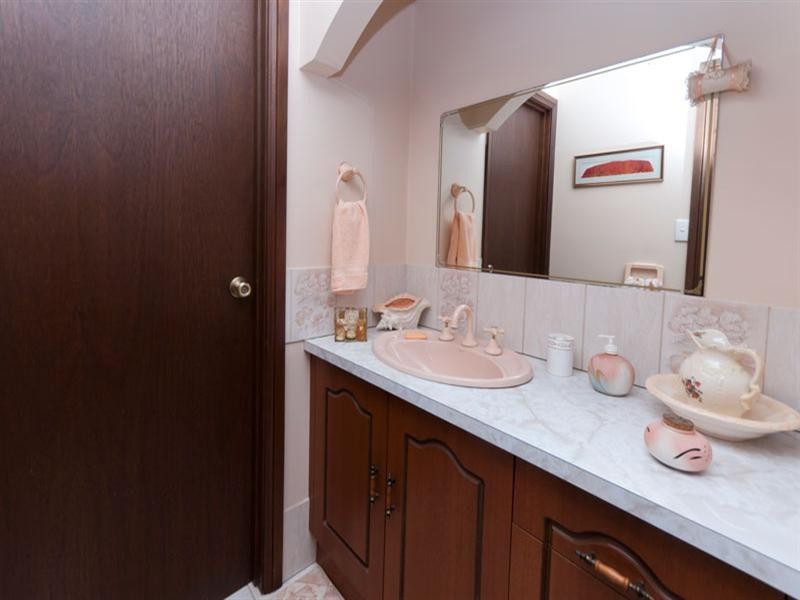 4 San Antonio Court, Wynn Vale SA 5127