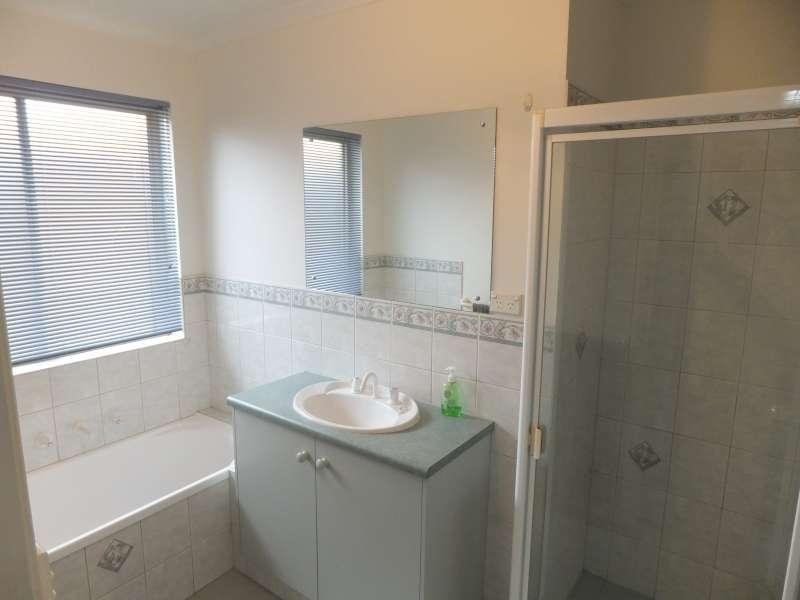 18 Farnborough Street, Oakden SA 5086