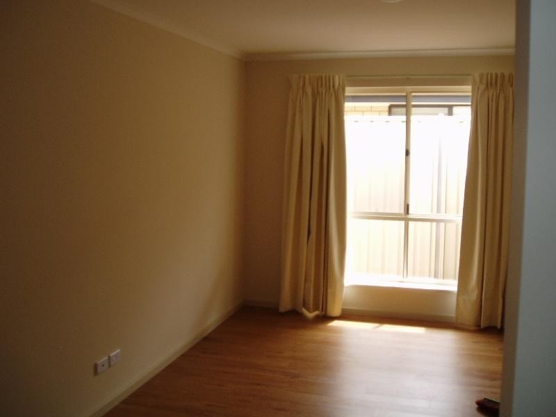 37 Waterside Drive, Burton SA 5110