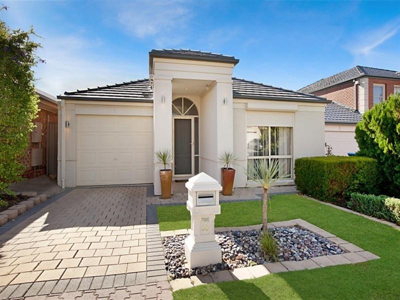 30 Victoria Drive, Oakden SA 5086