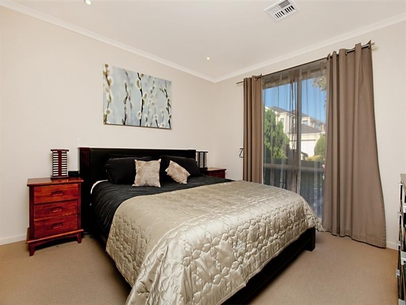 30 Victoria Drive, Oakden SA 5086