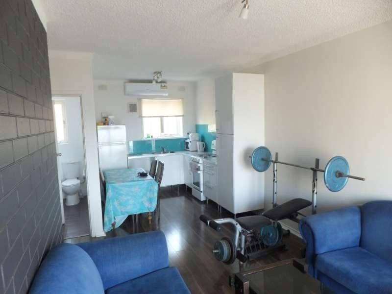 8/52 North Esplanade, Glenelg North SA 5045