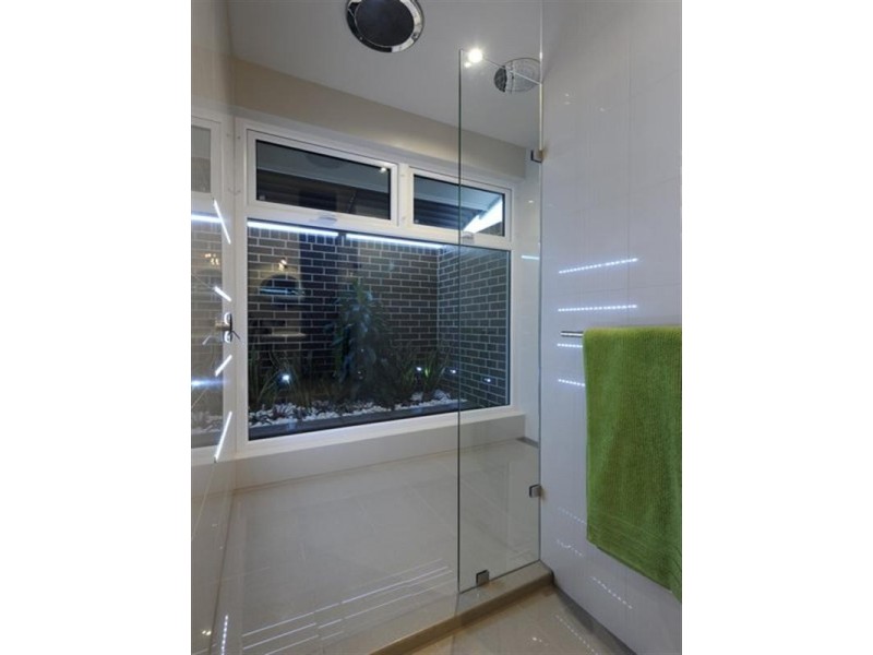 43 Isla Circuit, Mawson Lakes SA 5095