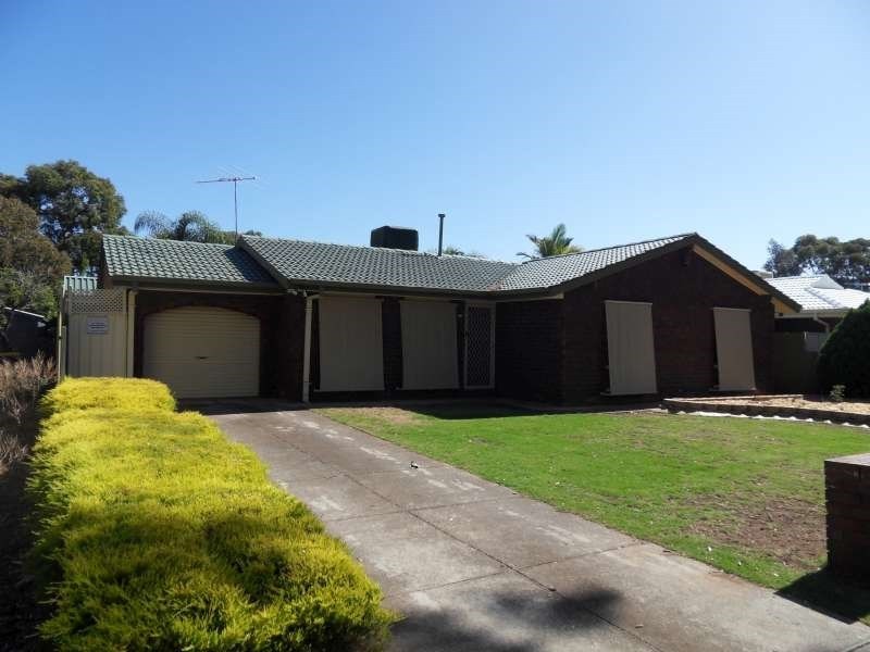 8 The Pines Grove, Paralowie SA 5108