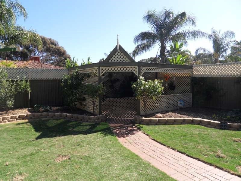 8 The Pines Grove, Paralowie SA 5108