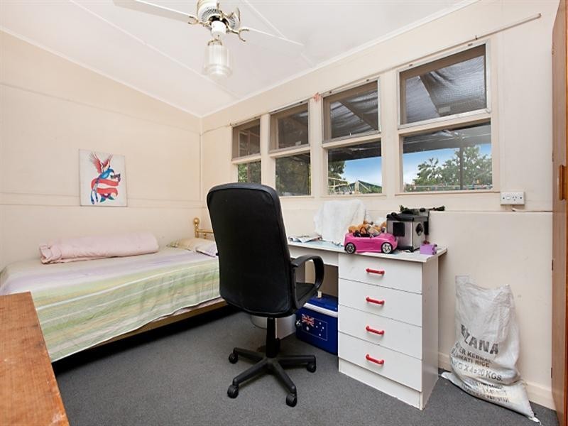 43 Livingstone Avenue, Prospect SA 5082