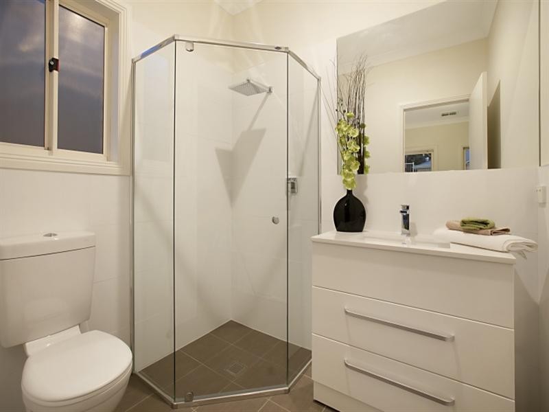 9 Amber Avenue, Clearview SA 5085