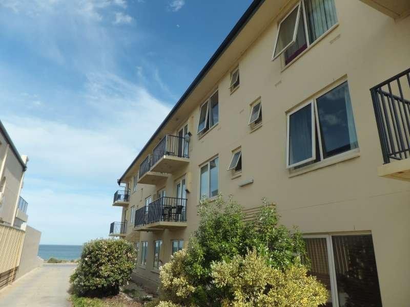 9/52 north Esplanade, Glenelg North SA 5045