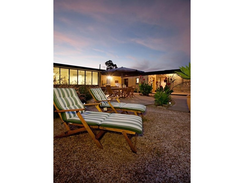 6 Day Avenue, Broadview SA 5083