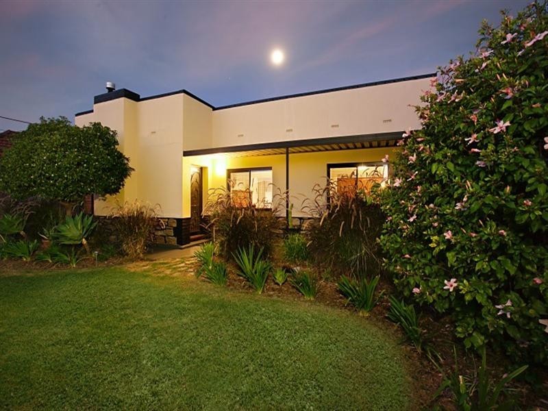 6 Day Avenue, Broadview SA 5083