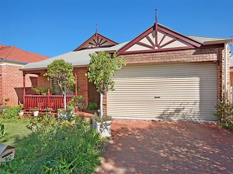 32 Regent Gardens Drive, Oakden SA 5086