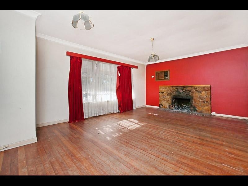 7 Holmes Avenue, Redwood Park SA 5097