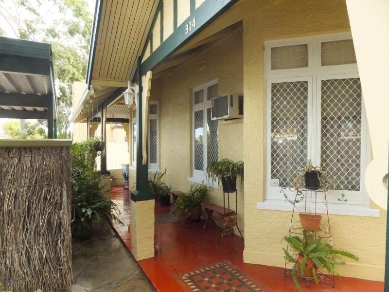 Unit 2/314 Henley beach Road, Underdale SA 5032