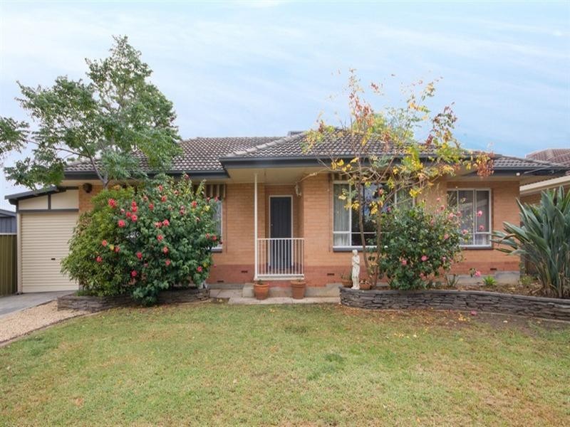 9 Barker Way, Valley View SA 5093