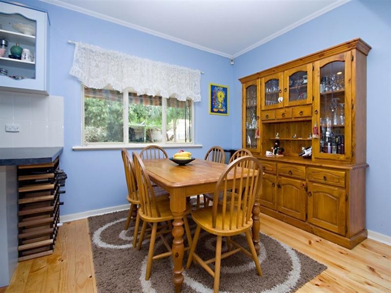 9 Barker Way, Valley View SA 5093