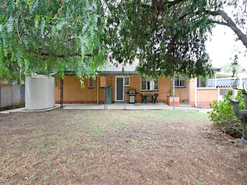 9 Barker Way, Valley View SA 5093