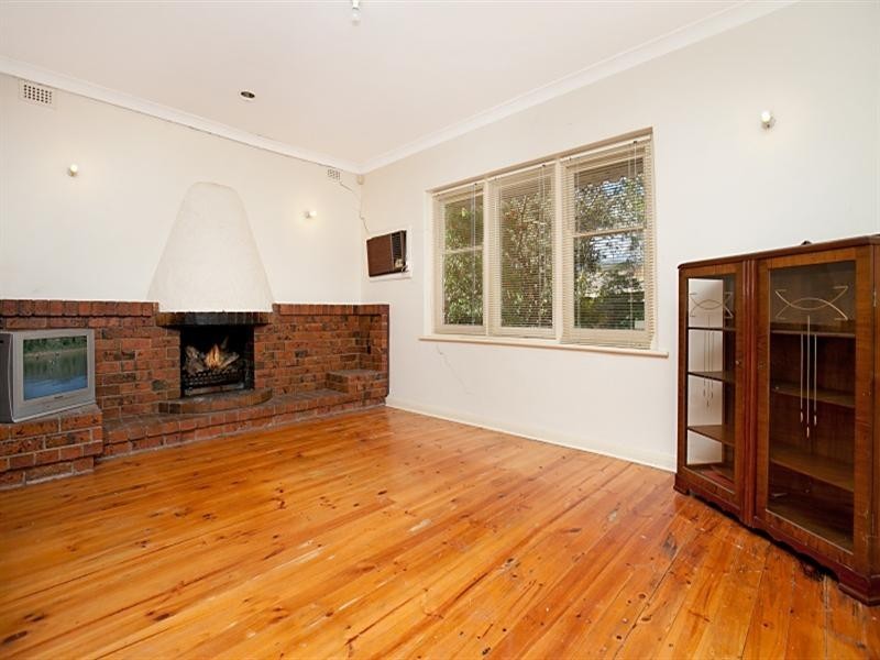 32 Swan Avenue, Rostrevor SA 5073