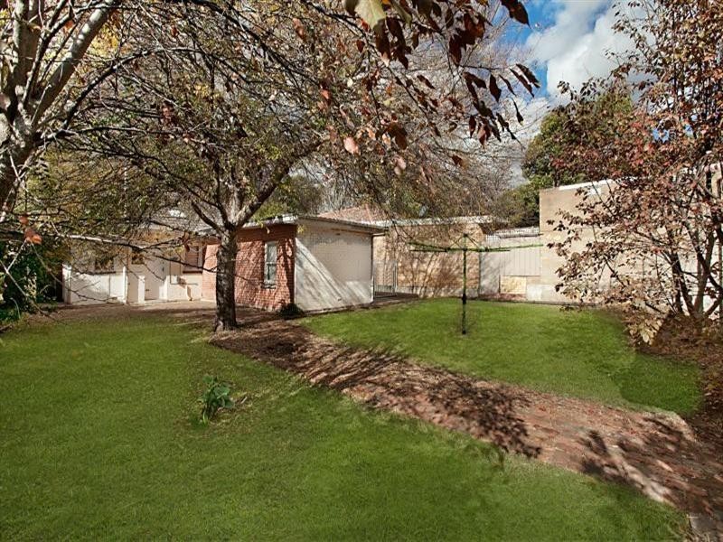 32 Swan Avenue, Rostrevor SA 5073