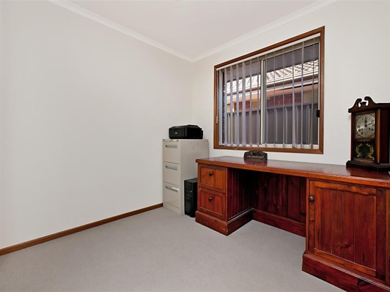 10 Thorpe Street, Oakden SA 5086