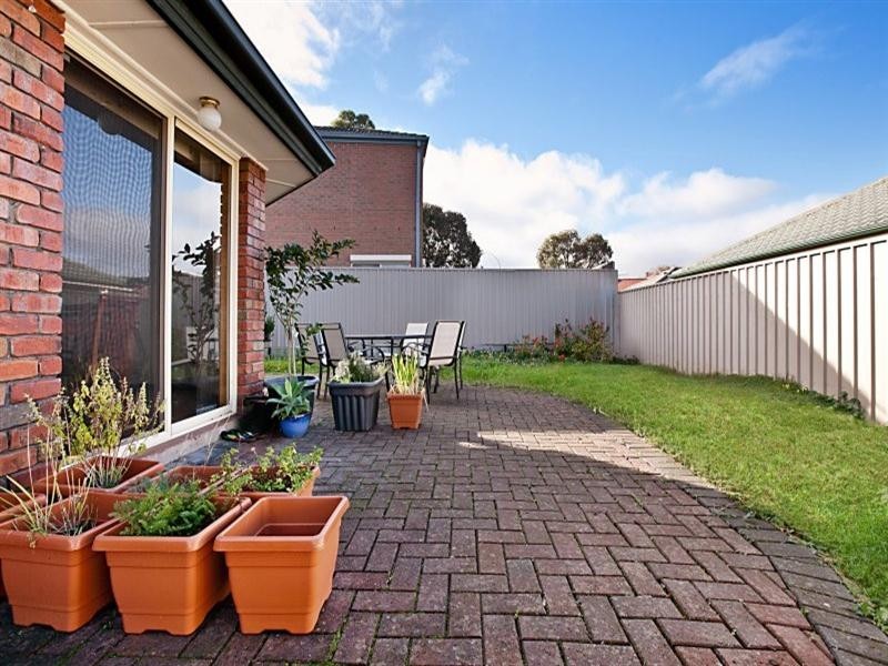 10 Thorpe Street, Oakden SA 5086