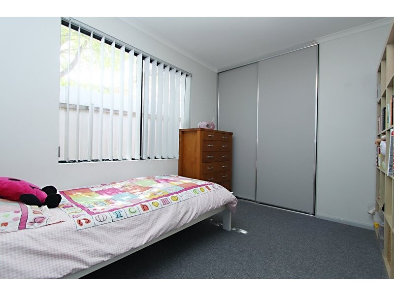 19 Lyle Court, Para Vista SA 5093