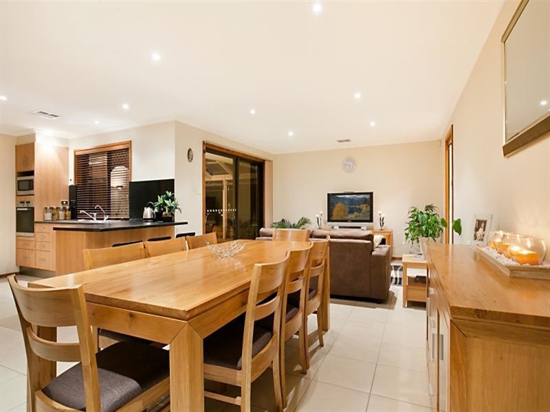 13 Austerlitz Court, Greenwith SA 5125