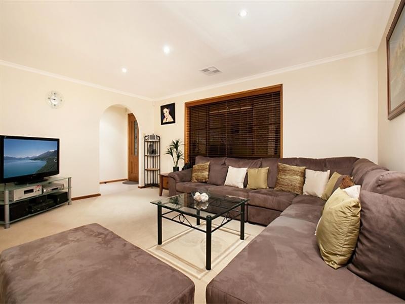 13 Austerlitz Court, Greenwith SA 5125