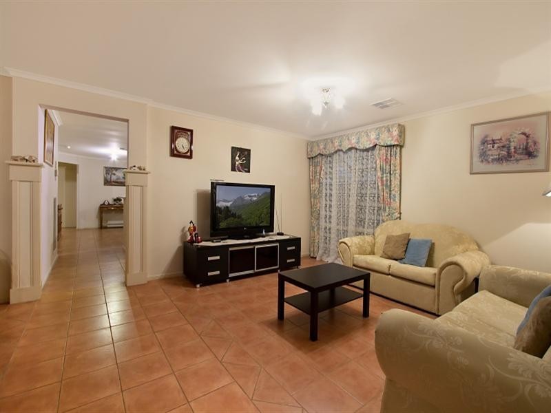 29 Victoria Drive, Oakden SA 5086