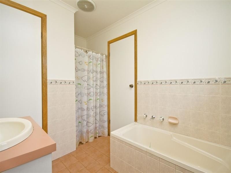 11 Woodmore Street, Woodville North SA 5012