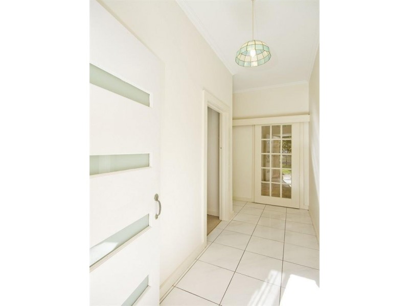 5 Selkirk Avenue, Clearview SA 5085