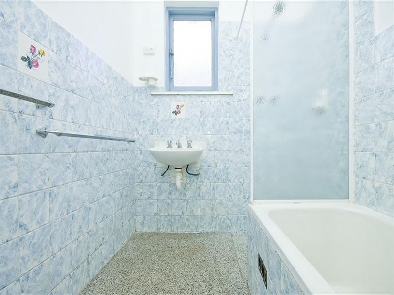 5 Selkirk Avenue, Clearview SA 5085