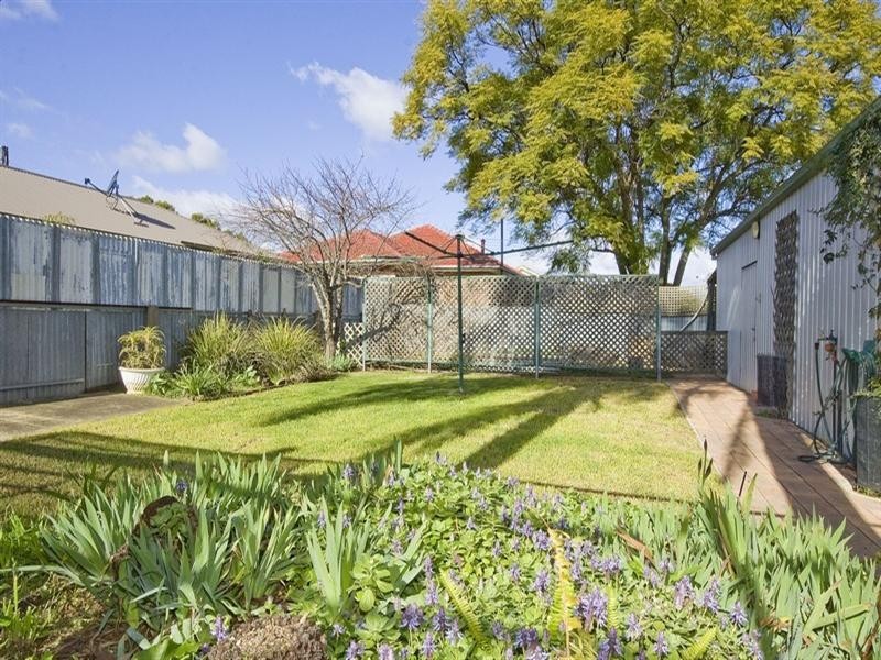 5 Selkirk Avenue, Clearview SA 5085