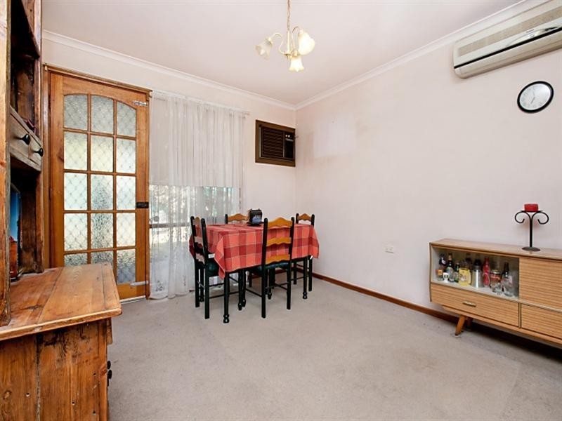 2 Edwards Court, Para Hills West SA 5096