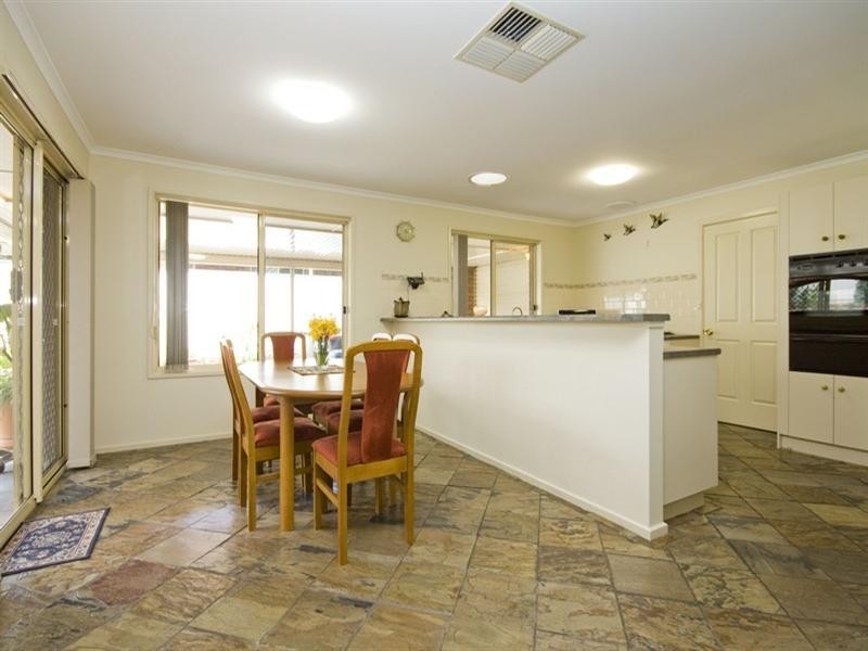 31 New Hampshire Drive Pine Lakes, Parafield Gardens SA 5107