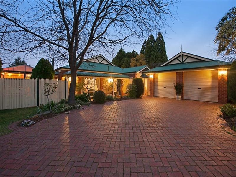 9 Bechervaise Court, Greenwith SA 5125