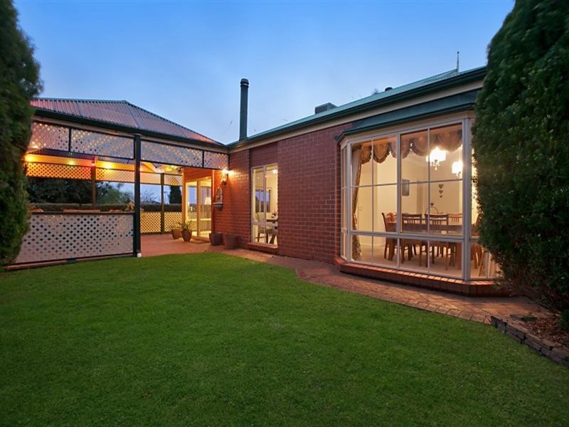 9 Bechervaise Court, Greenwith SA 5125