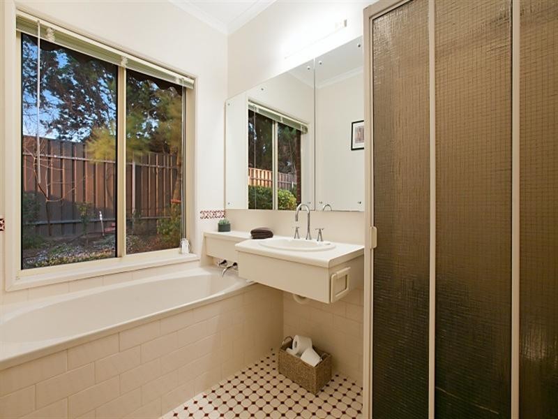 9 Bechervaise Court, Greenwith SA 5125