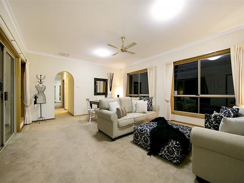 8 Brookside Street, Oakden SA 5086