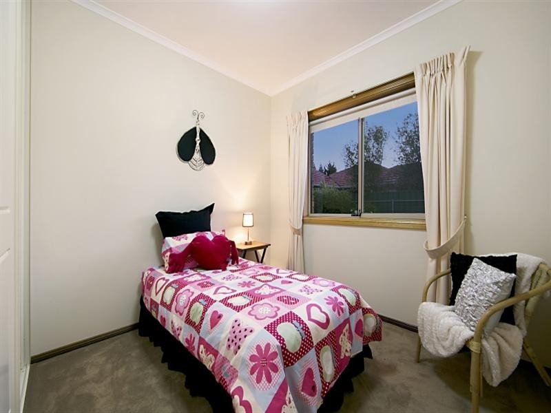 8 Brookside Street, Oakden SA 5086