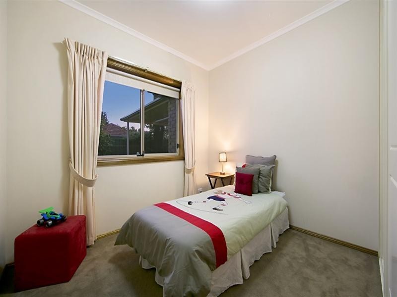 8 Brookside Street, Oakden SA 5086