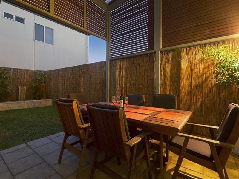 2 Chapel Lane, Mawson Lakes SA 5095