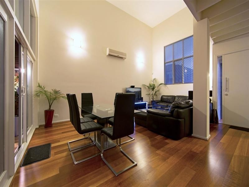 2 Chapel Lane, Mawson Lakes SA 5095